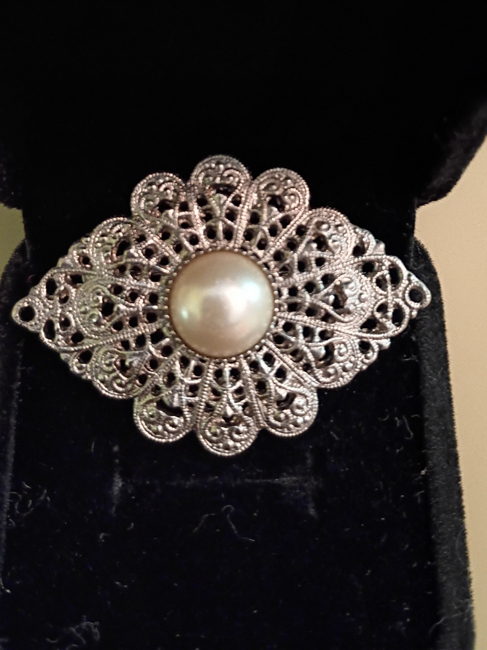 3 Vintage Brooch Pins Marcasite Pearl CZ - Bird Flower Pearl, Very Good Cond! - Picture 6 of 12
